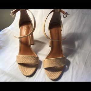 J.McLaughlin “Madison” ankle strap sandals Size 6M
